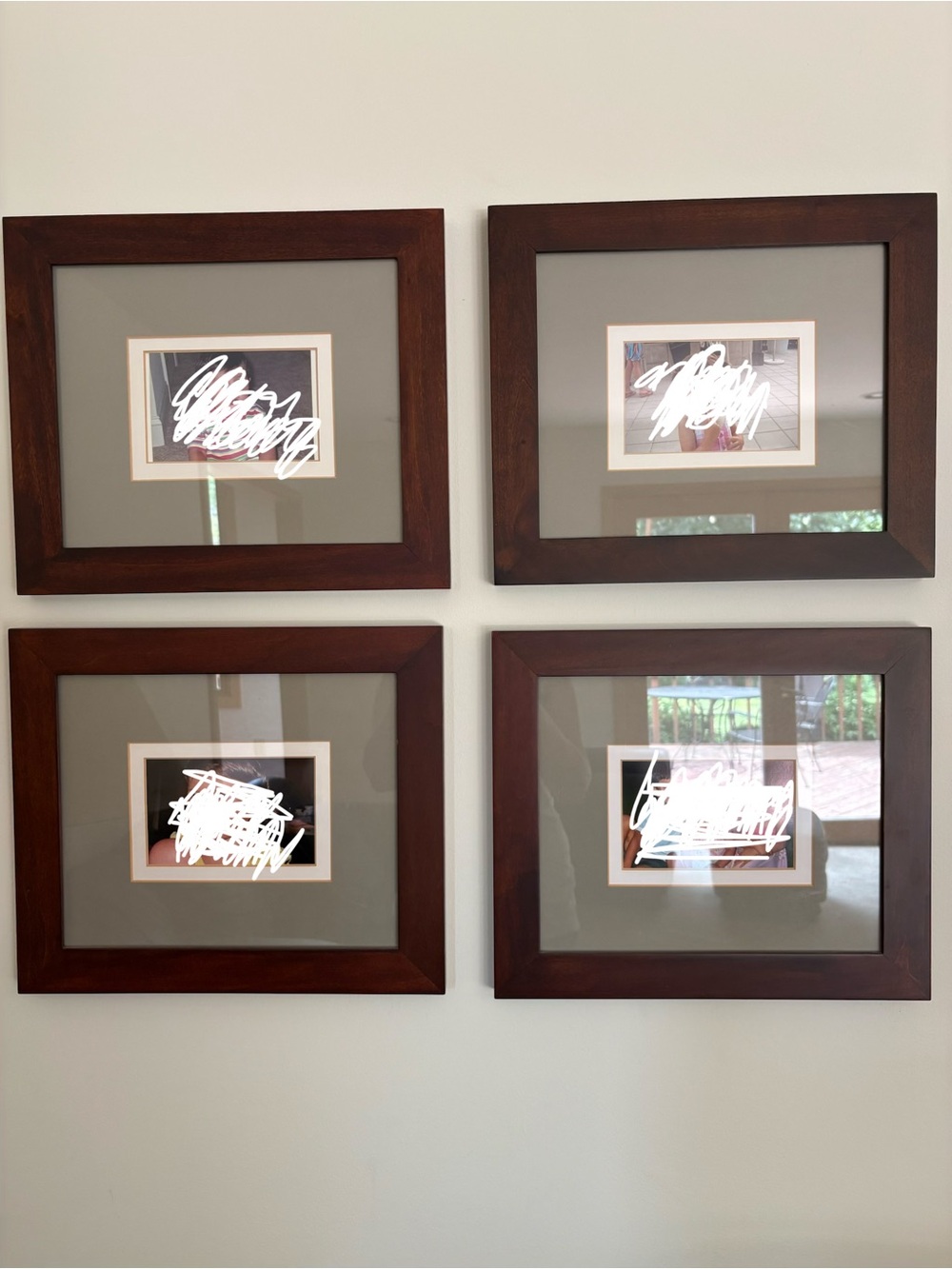 Pottery Barn Set of 4 Wooden Wall Photo Frames - Brown Mat Accent. Photos 4 x 6